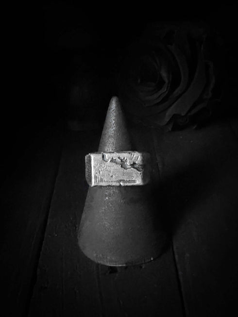 Broken Signet Ring